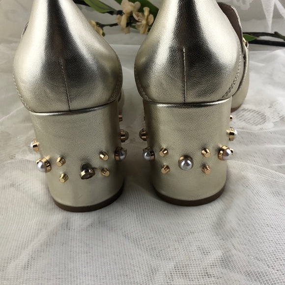 Steven by Steve Madden Gold Leather Block Heels - Picture 6 of 8